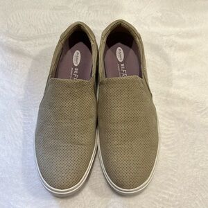 Dr. Scholl’s American Life Style Collection.